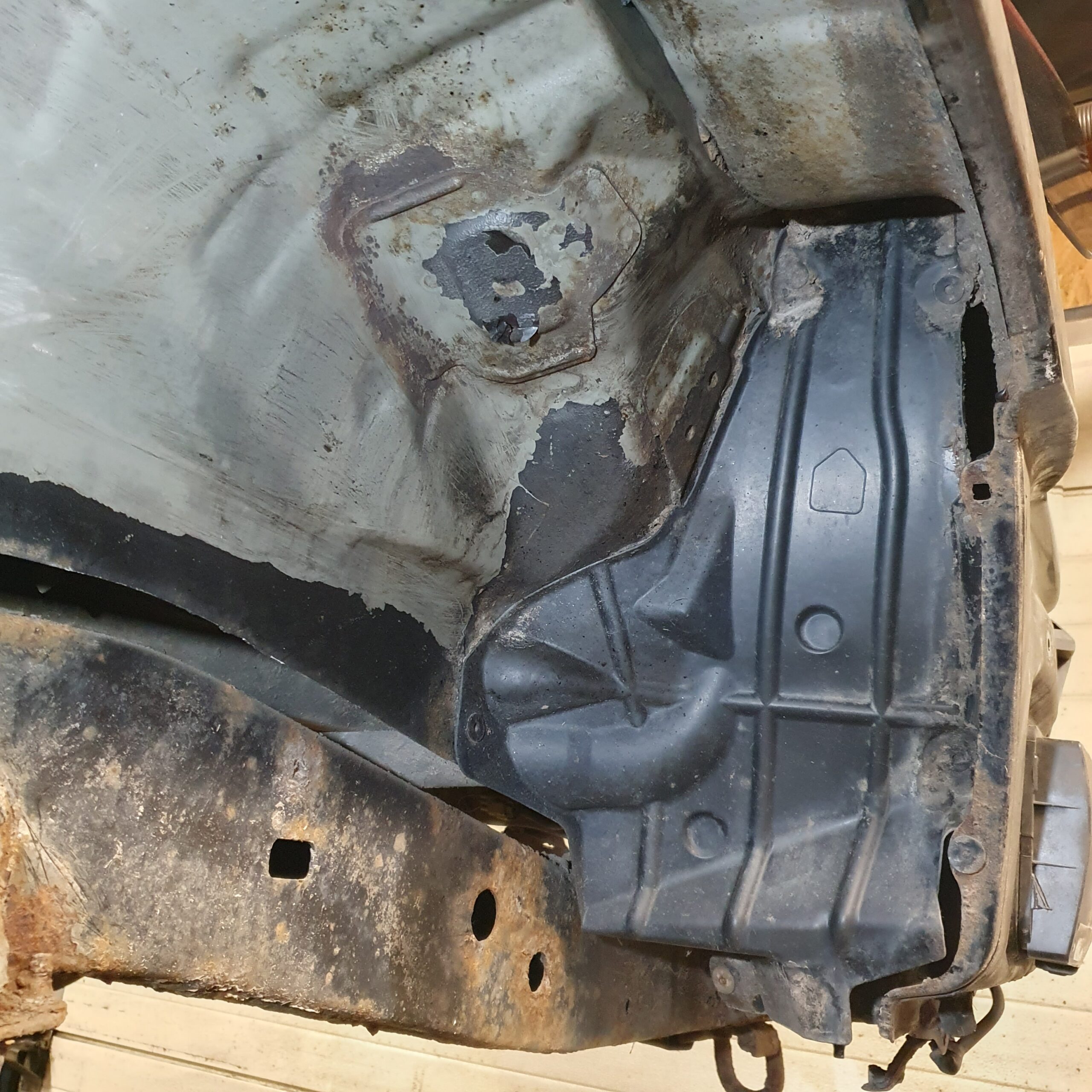 Land Cruiser 120 - Image 15