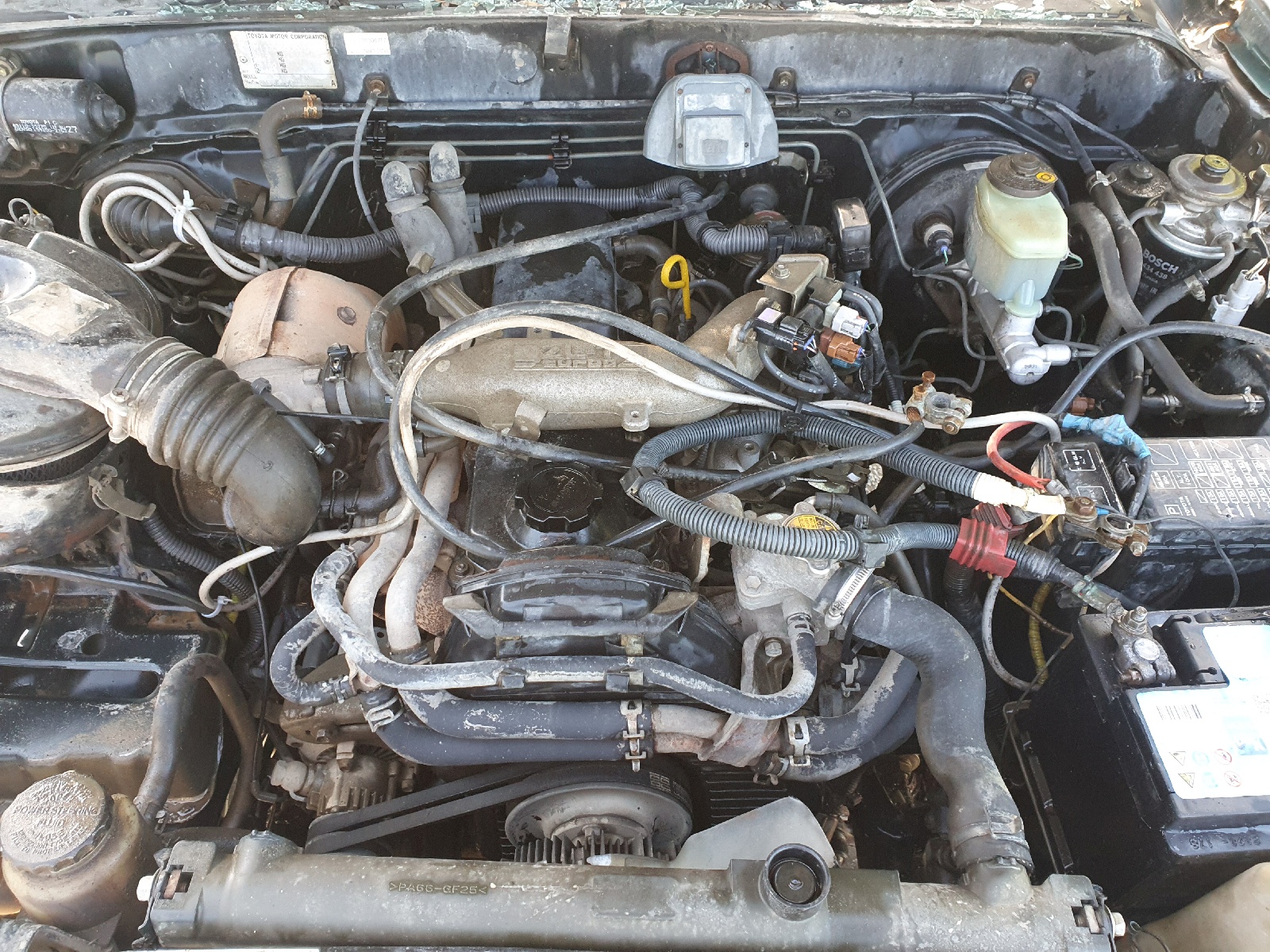 Toyota Hilux 2.4TD 66kw - Image 8