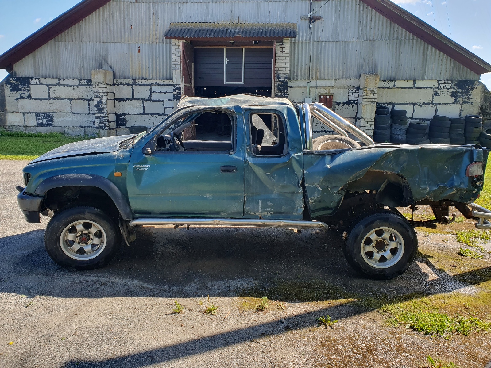Toyota Hilux 2.4TD 66kw - Image 7