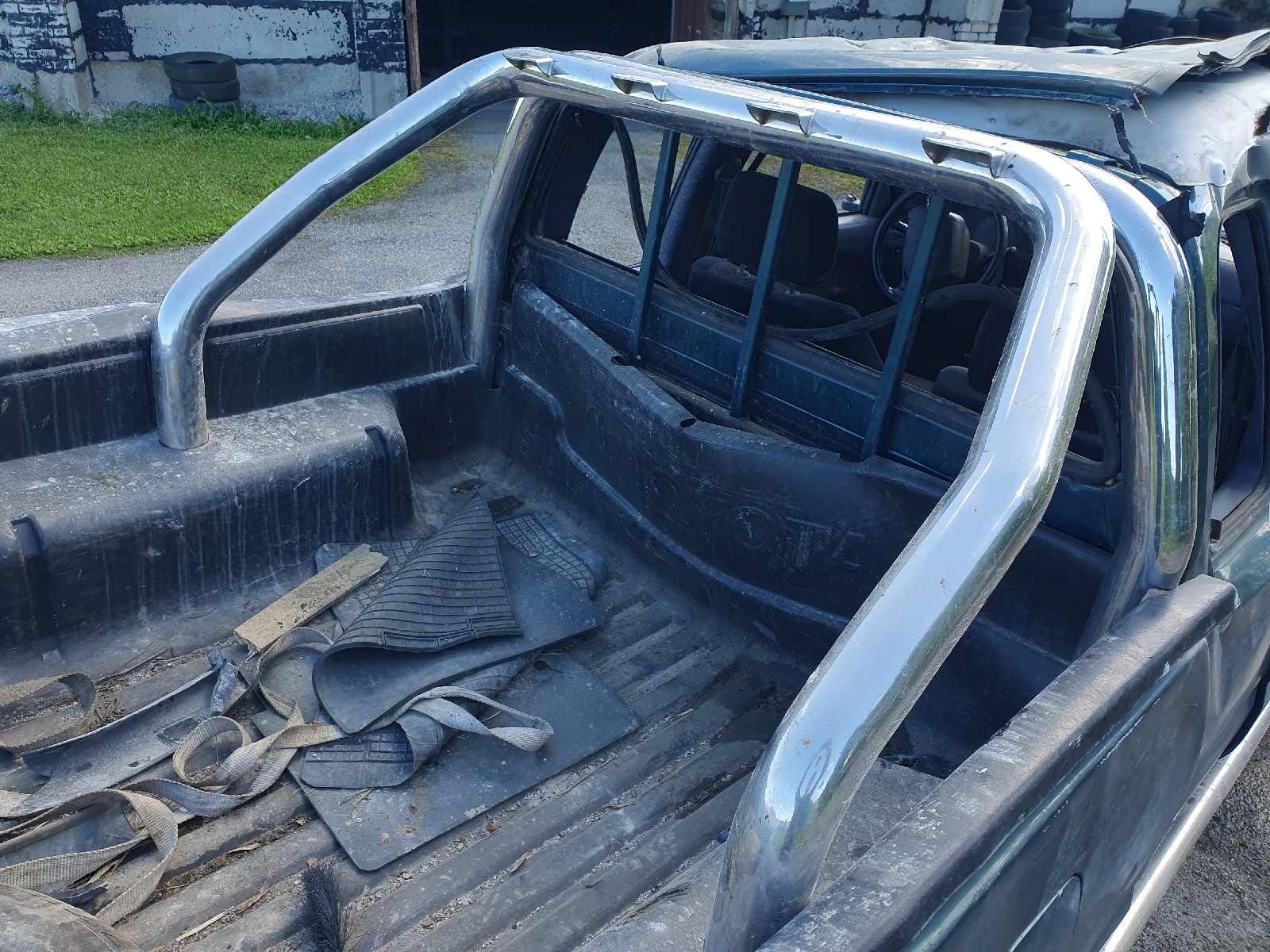 Toyota Hilux 2.4TD 66kw - Image 3